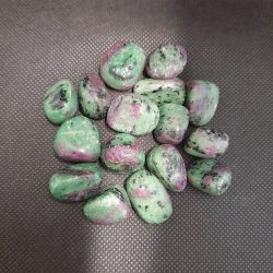 ruby in zoisite