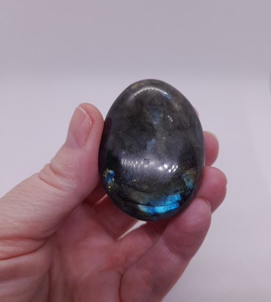 Labradorite Palmstone