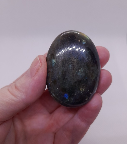 Labradorite Palmstone
